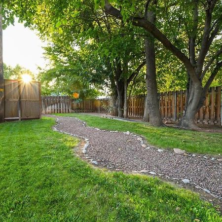 Charming 2 Bedroom Near Downtown - Rose Tree 1 Moab Exterior photo